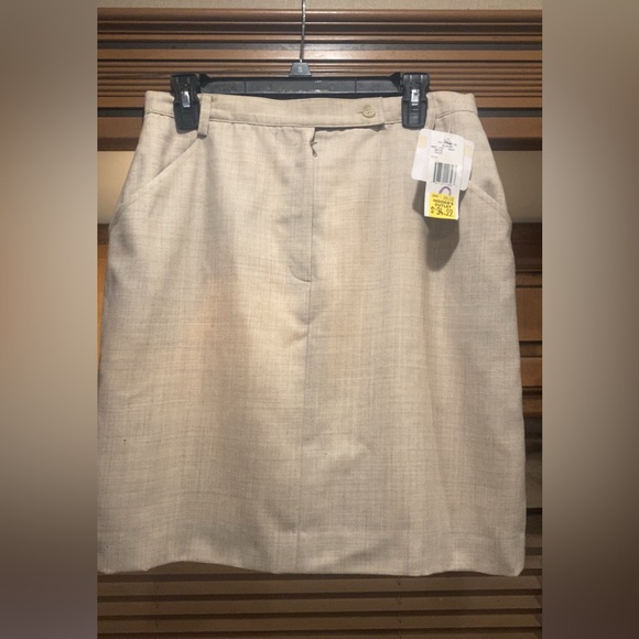 🐇Jones Wear Beige Pencil Skirt Textured Pockets Neutral Vintage 12 - Picture 2 of 9